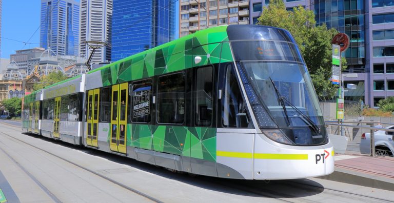 Melbourne trams to be solar powered
