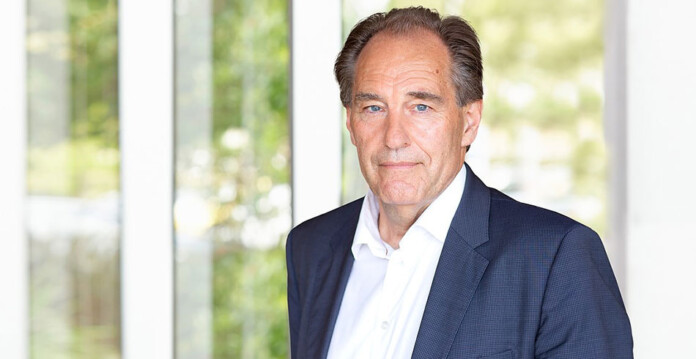 Head and shoulders shot of Jemena managing director Frank Tudor