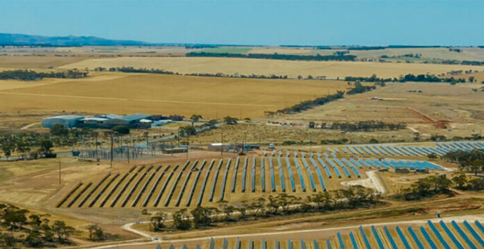 Aerial photo of Mannum Solar Farm where Mannum Battery will be built (electranet)