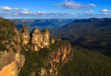 Blue Mountains residents score win against data centre View of the Three Sisters in the Blue Mountains with beautiful blue sky overhead