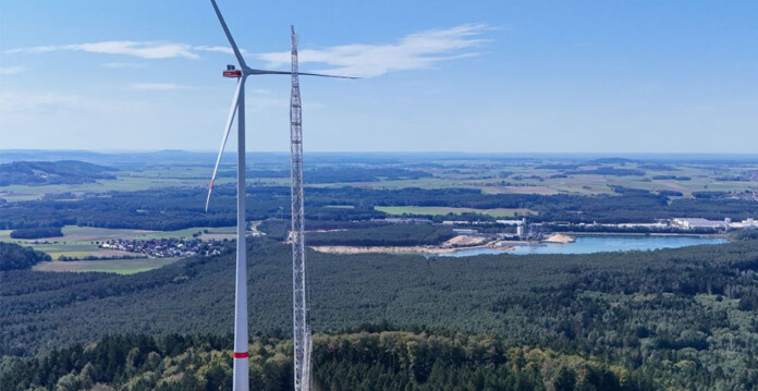 Installation of an onshore wind turbine with the tallest hub height on record